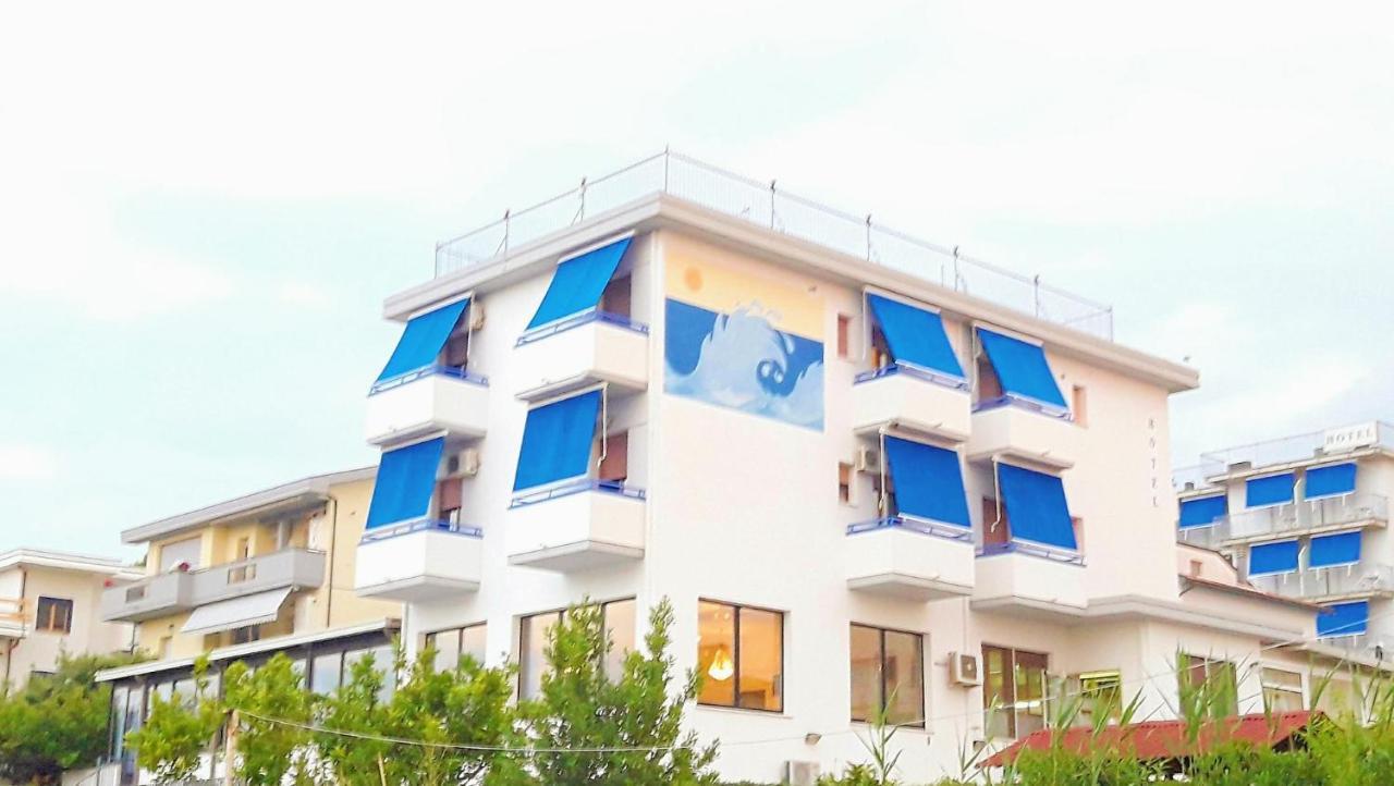Hotel Mare Blu -- Boutique Pineto Exterior photo