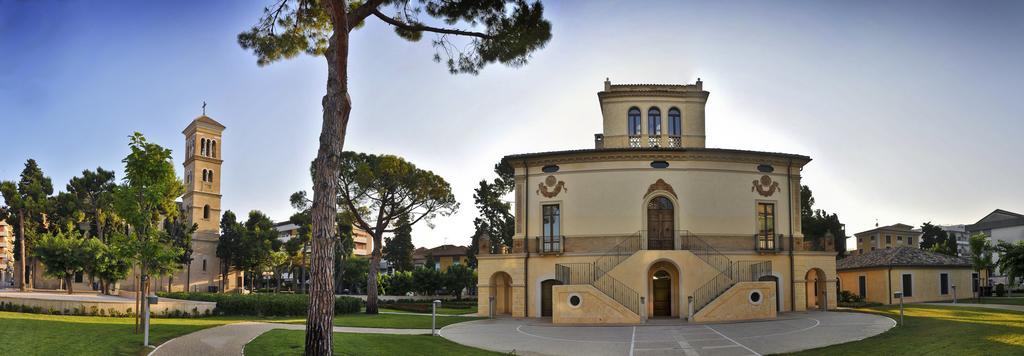 Hotel Mare Blu -- Boutique Pineto Exterior photo